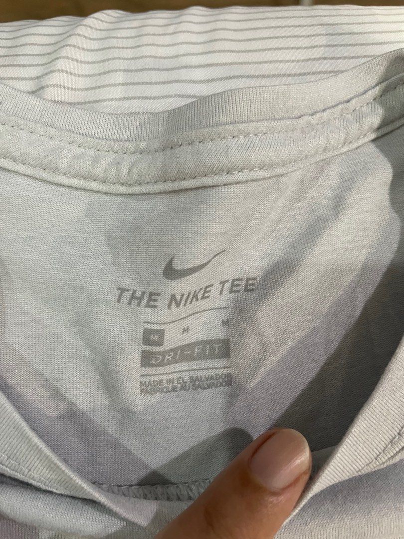 Nike boys shirt (Category: Babies & Kids Fashion) located in Quezon City. Submitted by ccamp17 (Listing ID 1351026838, Image 2). Description: .