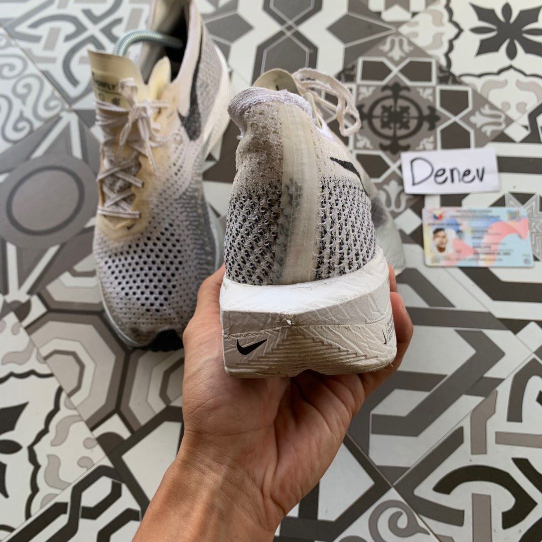 Nike Vaporfly 3 (Category: Sneakers) located in Santo Tomas. Submitted by denev17 (Listing ID 1350972247, Image 2). Description: NIKE VAPORFLY 3 SIZE 9.5US 43EUR VERYGOOD CONDITION NO MAJOR ISSUES 2500.