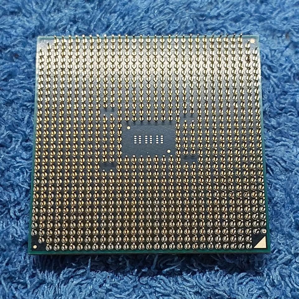 Old AMD processors TAKE ALL! (Category: Computer Parts) located in Mandaluyong City. Submitted by kuya.marks.retro.gadgets (Listing ID 1351019689, Image 2). Description: Selling my old AMD processors TAKE ALL! *check pics for exact model and pin conditions Mandaluyong area near JRU.