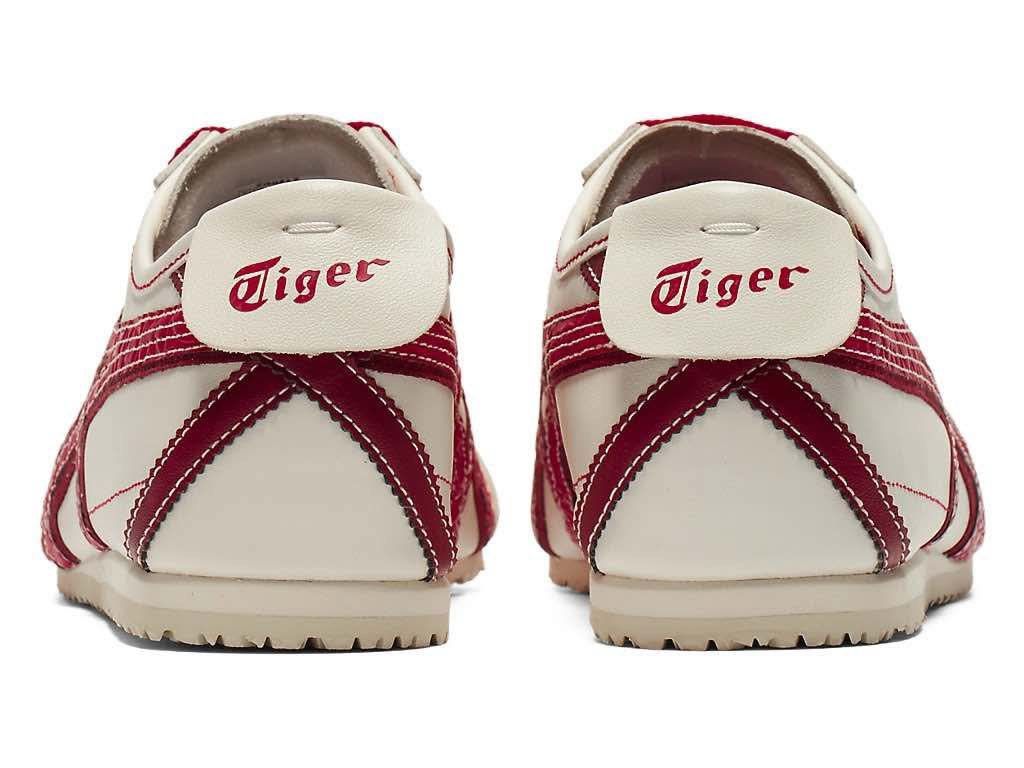 Onitsuka Shoes (Category: Sneakers) located in Cebu City. Submitted by declutterting (Listing ID 1350965692, Image 3). Description: Onitsuka Mexico 66a Cream Samba Brandnew Unisex US 7 25.5cm RFS: wrong size.