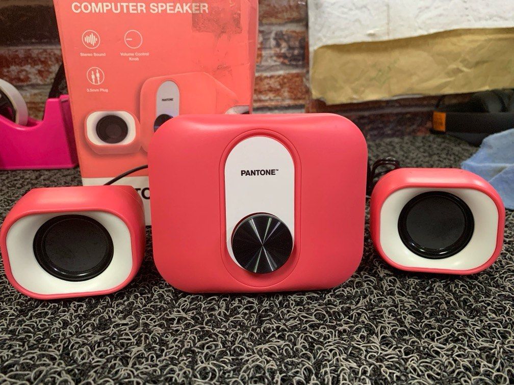 Pantone Computer Speaker (Pink) (Category: Other Accessories) located in Pasay City. Submitted by ayinong168 (Listing ID 1350935646, Image 2). Description: Item is in excellent condition working, pm for order.
