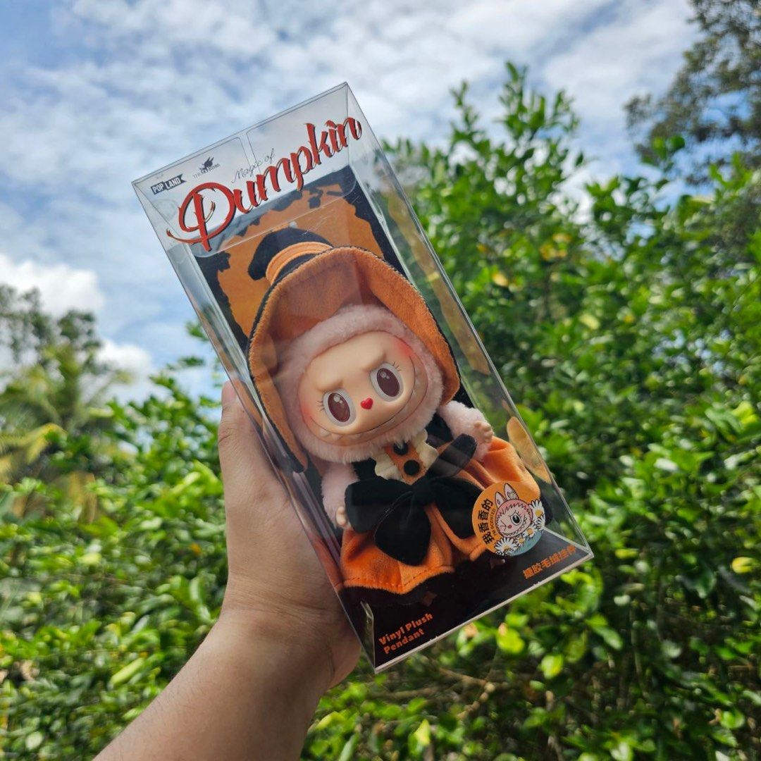 POPMART MOKOKO HALLOWEEN 🎃 (A Bit Dent), Hobbies & Toys, Toys & Games on  Carousell