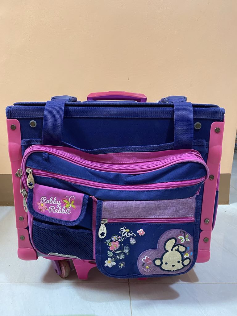 Robby Rabbit Box type bag for grade school kids, Women's Fashion, Bags ...