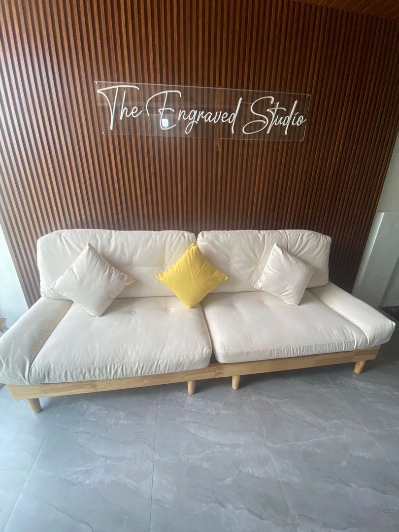 SF615 Minimalist Sofa made in Solid Wood Material (Category: Sofas) located in Quezon City. Submitted by maryjoyni112204 (Listing ID 1350897053, Image 3). Description: Price difference depends on the sizes, inquire now for more details. We deliver We assemble We have showroom We offer long term service .