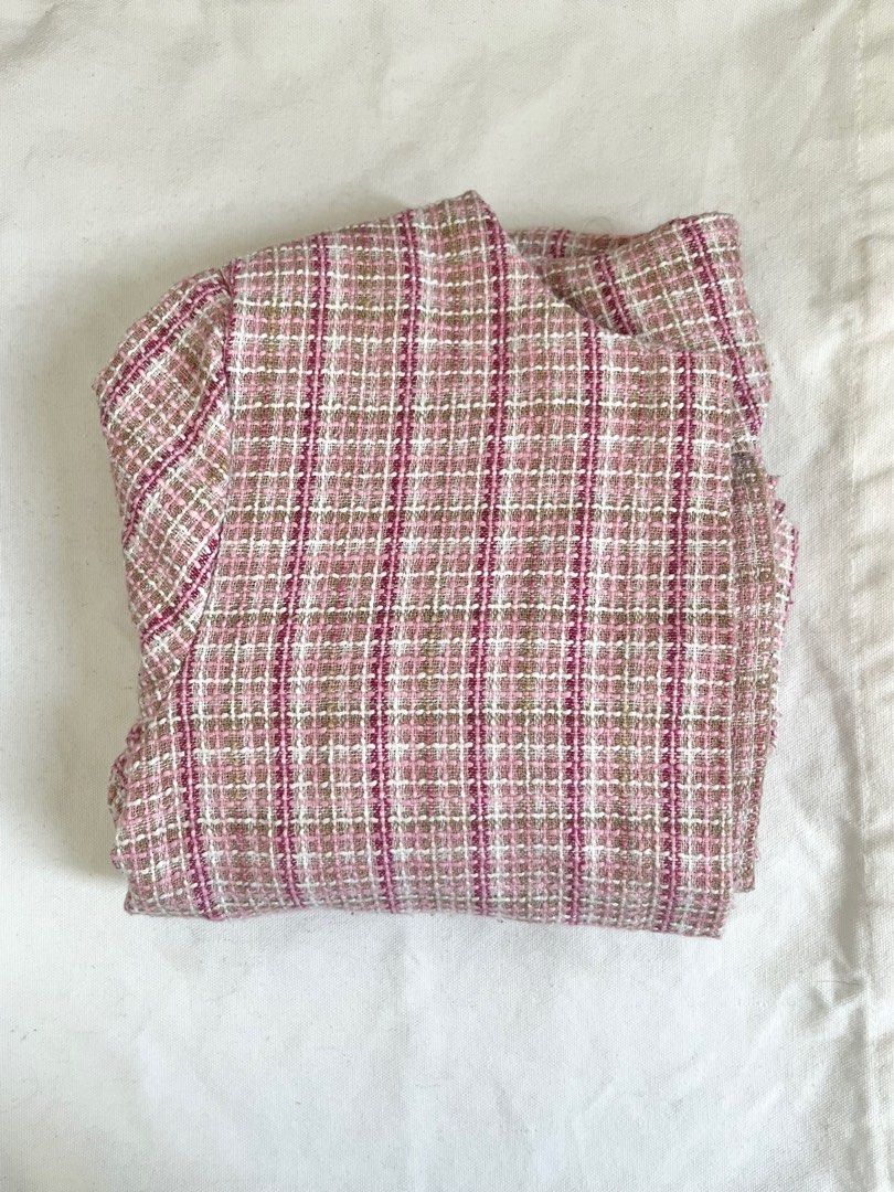 Shein Jacket (Category: Coats, Jackets and Outerwear) located in Kuala Lumpur. Submitted by _catnip (Listing ID 1351028792, Image 1). Description: Color code : pink Condition like new 10/10 (rarely used) Meet up/pickup KL/USJ 1 Postage RM8.