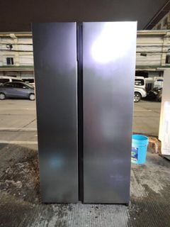 Side by side refrigerator Samsung
