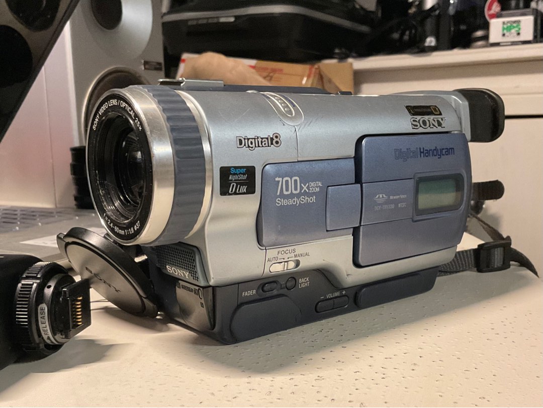SONY DCR TRV330 Handycam/Camcorder (for tapeless setup), Photography