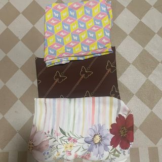 (Category: ) located in . Submitted by vadercloset (Listing ID 1351037154, Image 1). Description: .