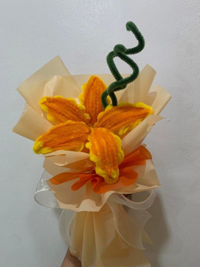 stargazer flowers (Category: Flowers & Bouquets) located in Manila. Submitted by snoop_ (Listing ID 1349674042, Image 3). Description: fuzzy wire flowers personalize tour orders🌸💐🌷 📍Las Piñas .