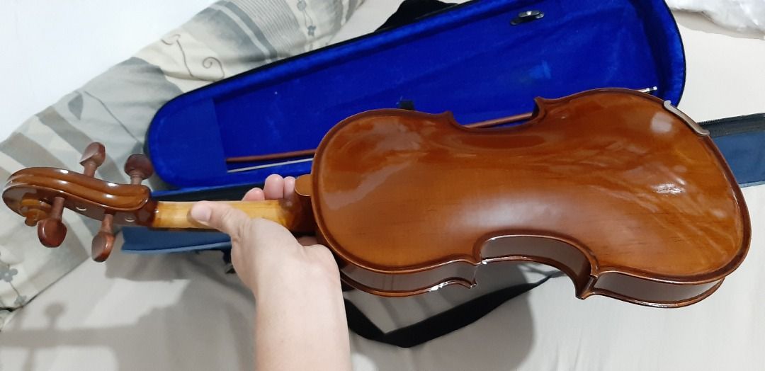Stentor Student Violin 3/4 (Category: Musical Instruments) located in Cainta. Submitted by alpaca19 (Listing ID 1350907372, Image 3). Description: 3/4 Preloved Violin No bow.