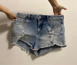 (Category: ) located in . Submitted by hellopeanut (Listing ID 1351034458, Image 1). Description: .