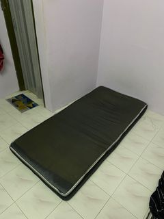 (Category: ) located in . Submitted by platlet (Listing ID 1351040932, Image 1). Description: .