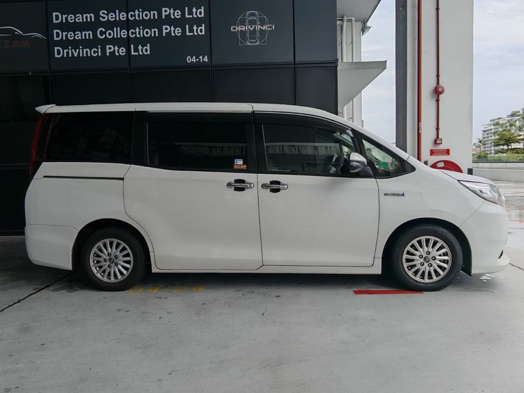 Toyota Noah / Voxy / Nissan Serena - PHV Rental62887424786562111
