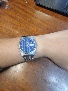 (Category: ) located in . Submitted by montonapparel (Listing ID 1350933736, Image 1). Description: .