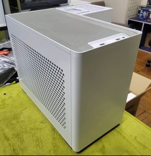 （分類：）位於 。 由 redrume 提交（商品編號 1351108444，圖片 1）。簡介： 。