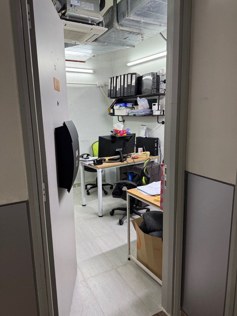 Shop 17, B2/F, Kadoorie Peak63438726396034111