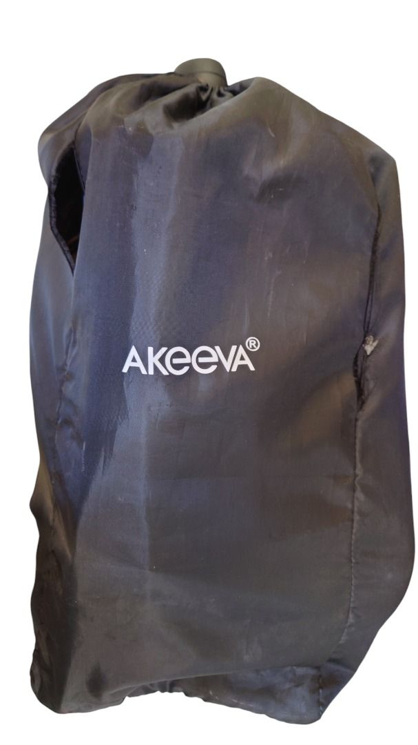 Akeeva Capsule Stroller (Category: Strollers) located in Manila. Submitted by josebcjr (Listing ID 1351177842, Image 2). Description: Akeeva Capsule P5000 - original price is P7999 - 8/10 ang stroller - may konting punit lang ang lagayan na bag pero it doesn't affect the stroller's performance Location: Pinagbuhatan, Pasig City SF c/o buyer.