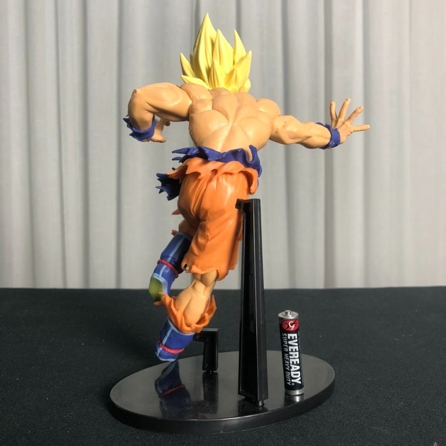 Anime Dragon Ball Z Goku Super Saiyan Injured Form, Hobbies & Toys ...