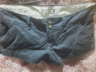 (Category: ) located in . Submitted by favbessentiales (Listing ID 1351112686, Image 1). Description: .