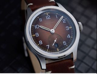 (Category: ) located in . Submitted by z-watches (Listing ID 1351178464, Image 1). Description: .