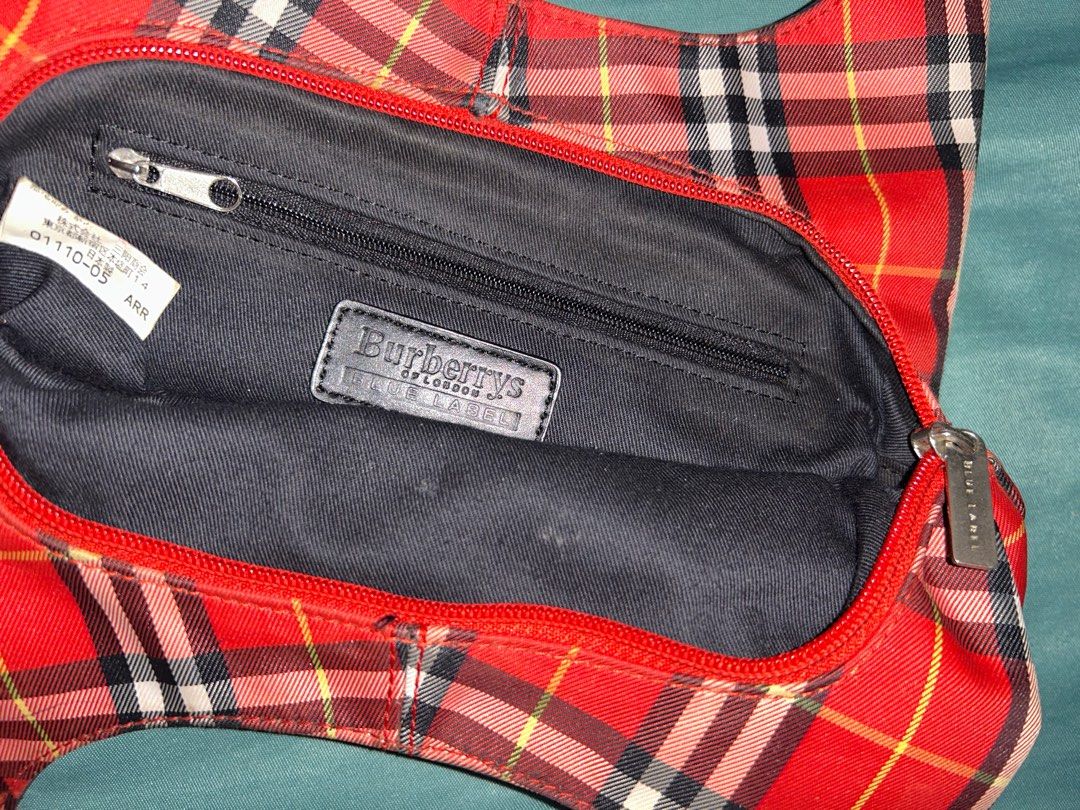 Burberry blue label made only for japan (Category: Luxury Bags & Wallets) located in Manila. Submitted by chiefsosababy (Listing ID 1351205947, Image 2). Description: Dry leather on the handle but still like new We offer free shipping nationwide Feel free to leave a message if your interested!.