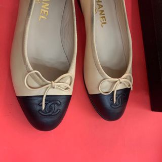 (Category: ) located in . Submitted by urbanwear (Listing ID 1351188462, Image 1). Description: .