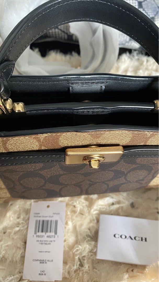 Coach Mini lane (Category: Luxury Bags & Wallets) located in Manila. Submitted by yonasaints46584 (Listing ID 1351132474, Image 3). Description: Barely used Original from canada outlet De clutter With paper bag Rush need funds ‼️.