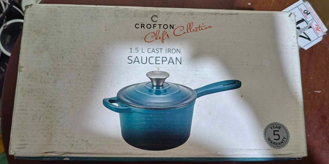 Croftin 1.5L Cast Iron Sauce Pan (Category: Cookware & Accessories) located in Taytay. Submitted by mikz_1303 (Listing ID 1351097850, Image 1). Description: Croftin 1.5L Cast Iron Sauce Pan New with box.