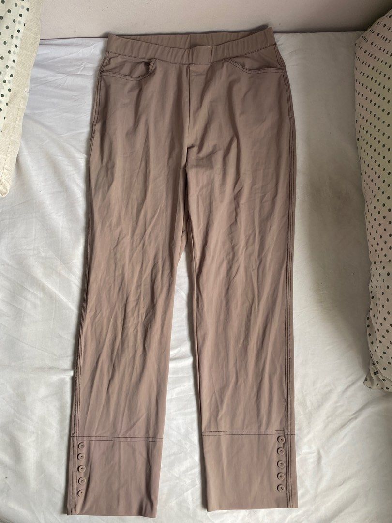 Dark Beige Contrast Color Trouser Pants (Category: Other Bottoms) located in Manila. Submitted by jo0e__ (Listing ID 1351147303, Image 1). Description: .