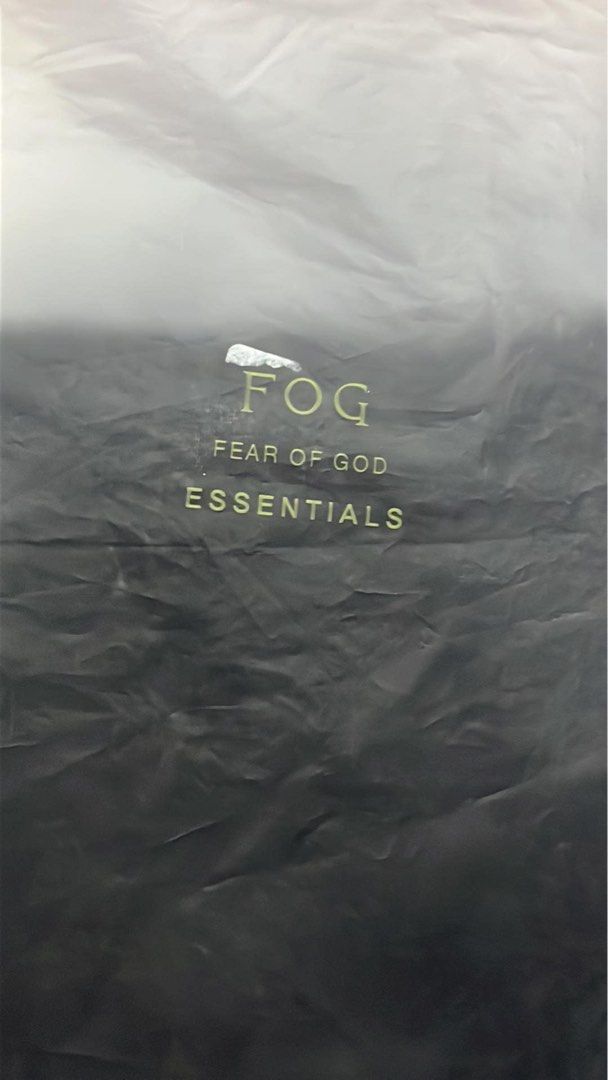 ESSENTIALS FOG (Category: Tshirts & Polo Shirts ) located in Manila. Submitted by k_ceee (Listing ID 1351232385, Image 2). Description: HK bought L size nego.