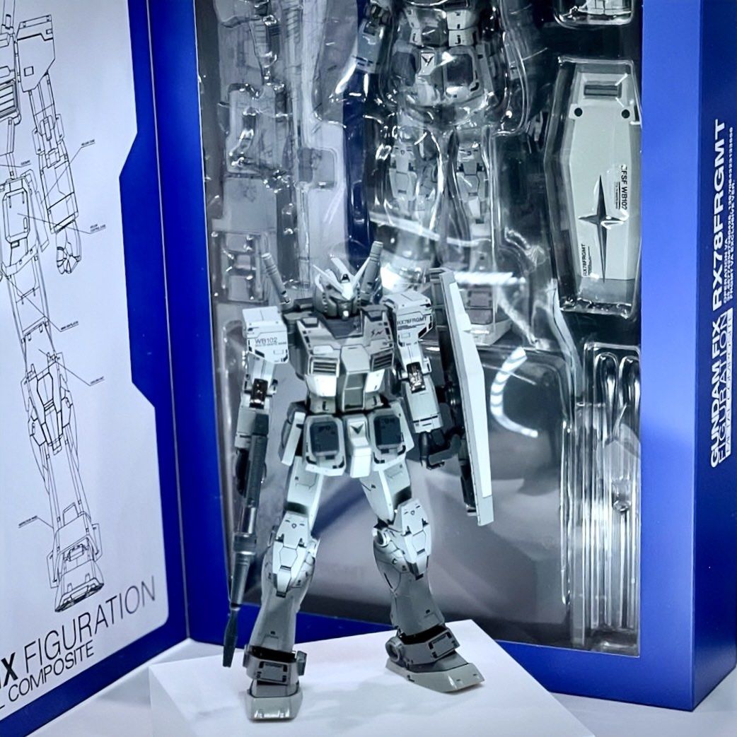 fragment design x Gundam 超合金, 興趣及遊戲, 玩具& 遊戲類