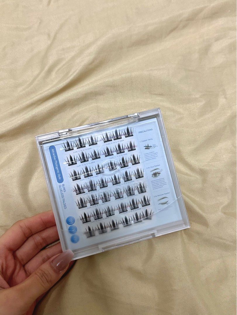 Glueless lashes (Category: Makeup) located in Manila. Submitted by bikiniszn (Listing ID 1351213763, Image 1). Description: Mlen Diary’s glueless lashes in Bling I tried the last 2 lashes in the bottom right for less than a minute, but they’re still really sticky. Rfs: it doesn’t suit me ☹️ .