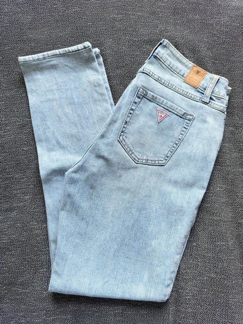 GUESS JEANS original preloved size 28-29 (Category: Jeans) located in Bacolod City. Submitted by bprelovedcollection (Listing ID 1351111264, Image 2). Description: GUESS JEANS original preloved size 28-29.