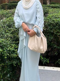 (Category: ) located in . Submitted by sarah_wardrobe (Listing ID 1351205713, Image 1). Description: .