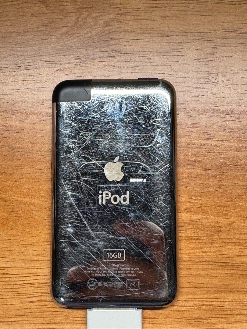 iPod Touch 1st Gen63858886505731113
