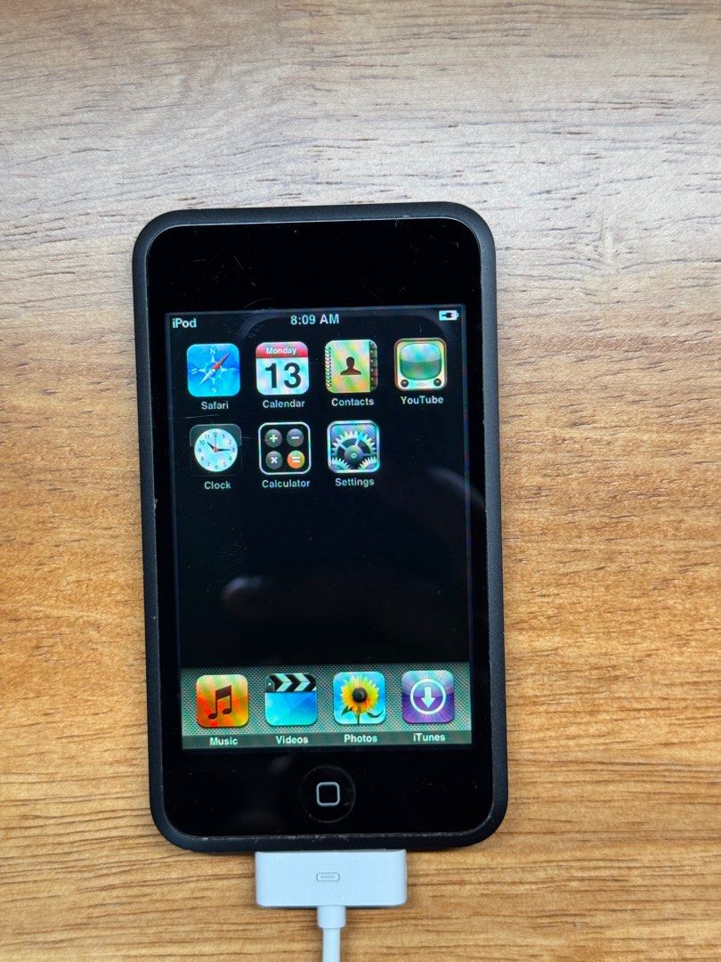 iPod Touch 1st Gen63858886505731112