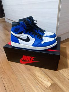 (Category: ) located in . Submitted by the_sneaker_basement (Listing ID 1351160664, Image 1). Description: .