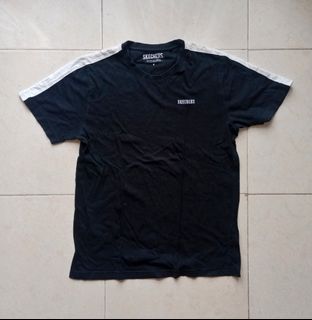 (Kategori: ) berada di . Dikirim oleh deenzzzy (ID iklan 1351118002, Gambar 1). Deskripsi: .