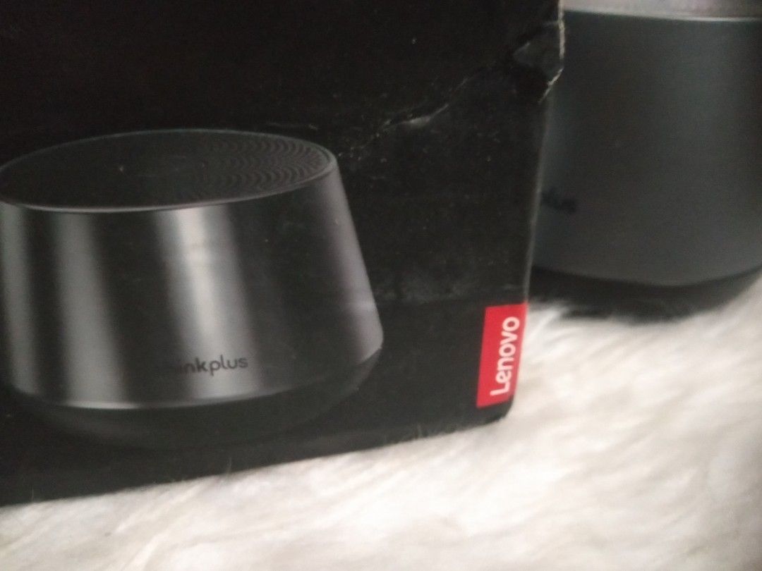 LENOVO Bluetooth Speaker (Category: Soundbars, Speakers & Amplifiers) located in Mandaluyong City. Submitted by allinthehood (Listing ID 1351098513, Image 1). Description: Good As New.