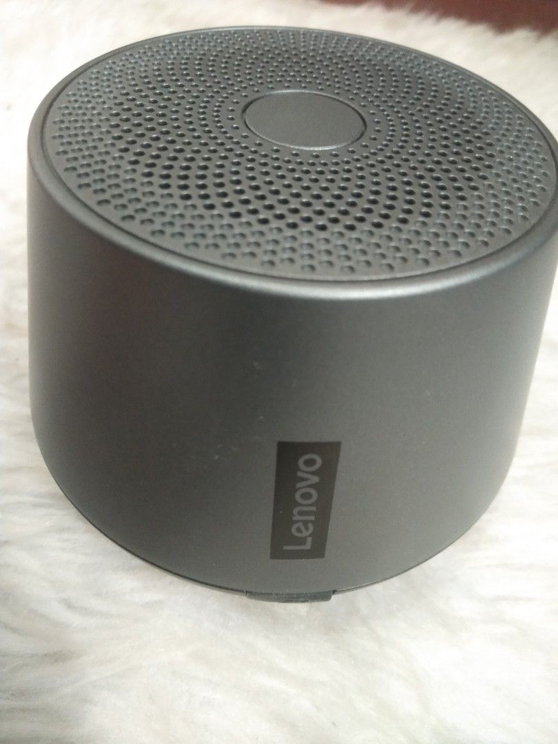 LENOVO Bluetooth Speaker (Category: Soundbars, Speakers & Amplifiers) located in Mandaluyong City. Submitted by allinthehood (Listing ID 1351098513, Image 3). Description: Good As New.