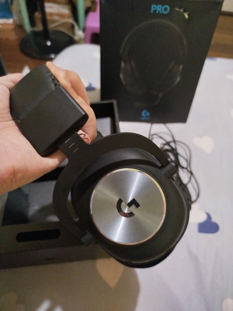 Logitech G PRO Gaming Headset (Category: Headphones & Headsets) located in Quezon City. Submitted by calibre027 (Listing ID 1351191843, Image 2). Description: Logitech G PRO Gaming Headset ✔ 100% ORIGINAL, not yet opened for repairs ✔ test all you want upon pickup ✔ honest condition: copper cables, ear pads are usable but the leather is frayed - you can easily buy replacement pads at sh0pee ✔ SRP is around 6200 pesos ✔ Package: Headset, box, deta
