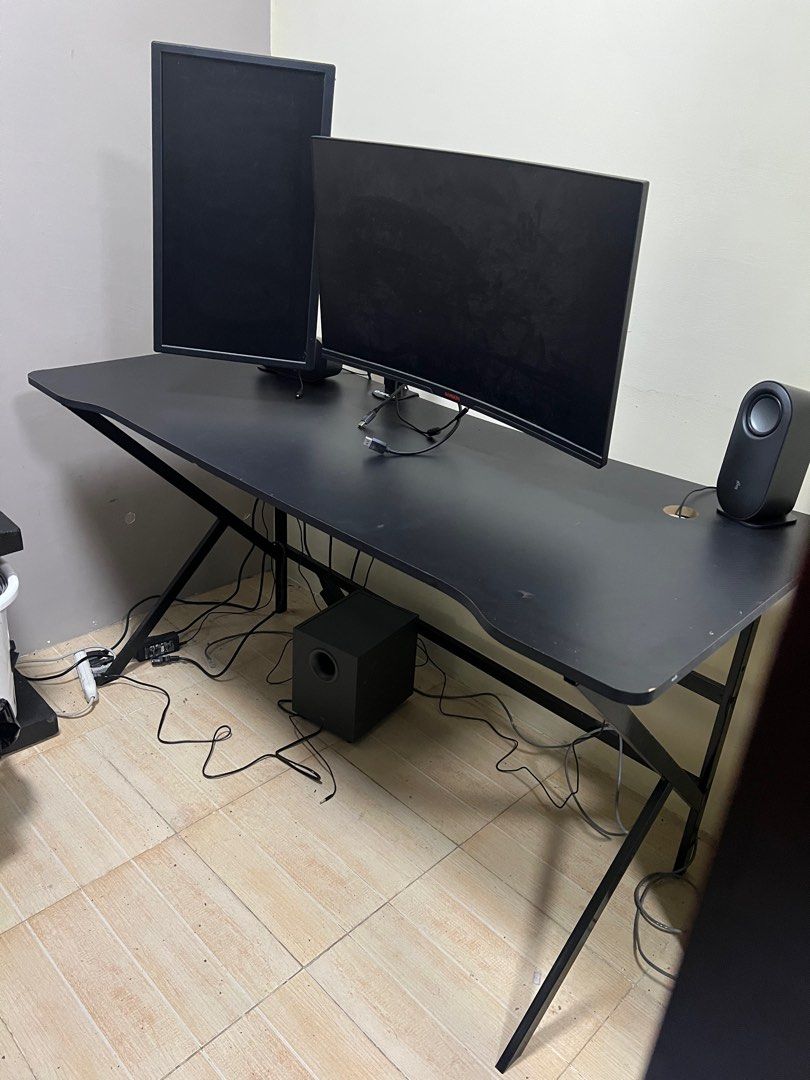 Long Gaming Table (Category: Tables & Sets) located in Pasig City. Submitted by heydeclutterwithmee (Listing ID 1351164135, Image 3). Description: Baguio City Only! Pick up around Bakakeng.