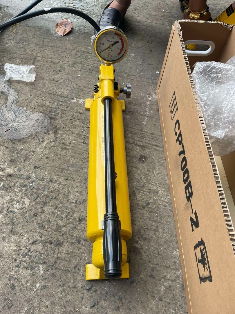 Manual Hydraulic Hand Pump (Category: Construction Tools & Equipment) located in Manila. Submitted by 09150361920ronvillaflor (Listing ID 1351089753, Image 3). Description: Manual Hydraulic Hand Pump Model: Cp-700-2 with gauge 20000 For inquiries GLOBE:📞 ☎ 0⃣9⃣1⃣5⃣0⃣3⃣6⃣1⃣9⃣2⃣0⃣ :📞 ☎ 0⃣9⃣1⃣5⃣0⃣3⃣6⃣1⃣9⃣2⃣0⃣ Email me@ 📫 📑 r-o-n-.-h-a-y-a-i-@-g-m-a-i-l.c-o-m Check my Carousell: https://www.carousell.ph/u/ronvillaflor0/ PRICE MAY CHANGE WITHOUT P