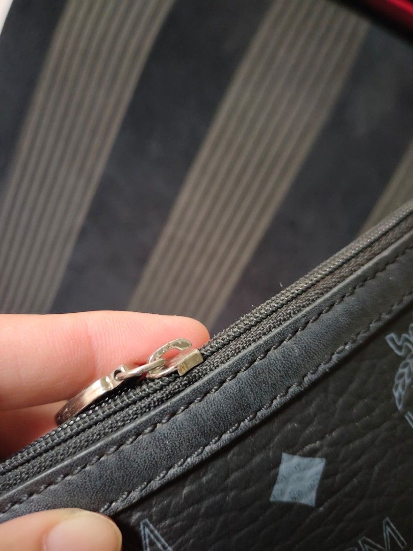 MCM (Category: Luxury Bags & Wallets) located in Tagum. Submitted by janmarion049706 (Listing ID 1351165844, Image 3). Description: no flaws sign of use only faded hardware super tibay pa may dumi sa loo parang sa make up po.