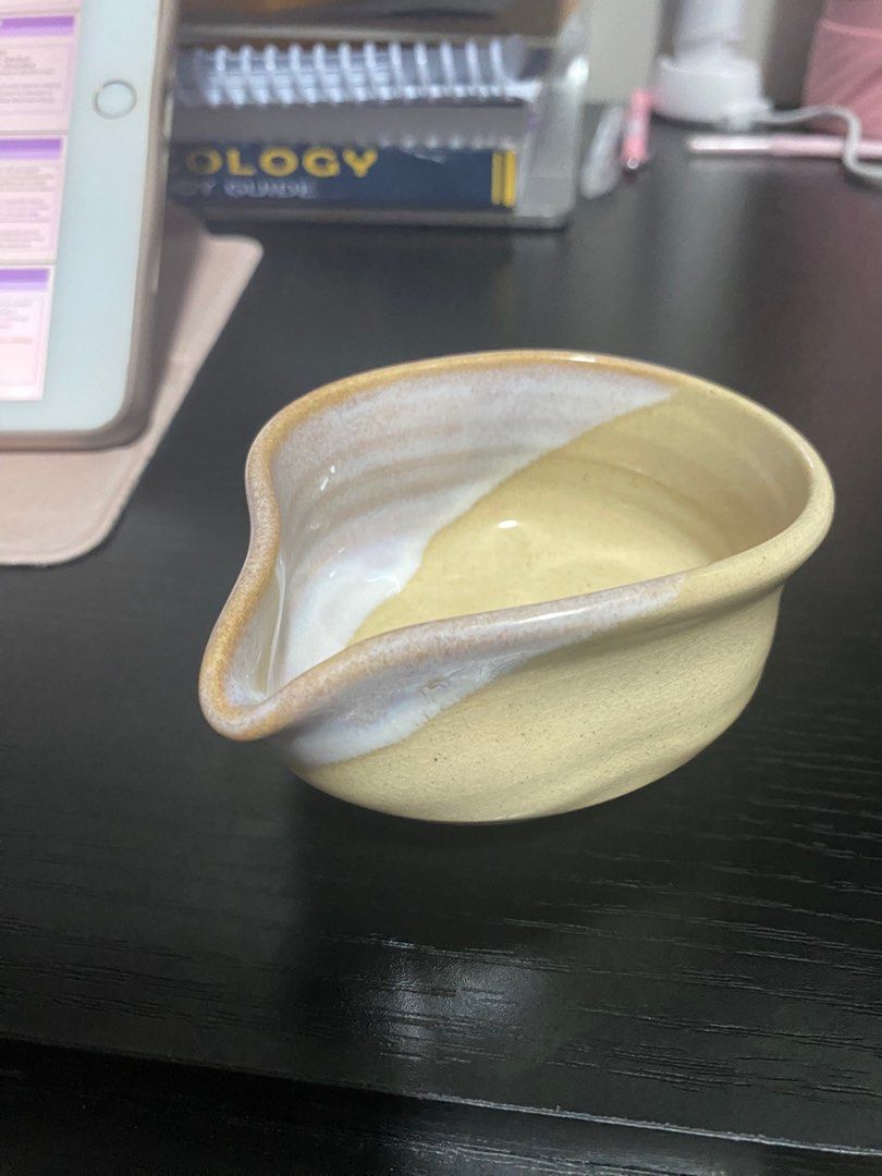 Mini matcha bowl spouted chawan (Category: Coffee & Tea Tableware) located in Santa Rosa. Submitted by bookbuyer_ (Listing ID 1351224395, Image 1). Description: Rfs: smaller than I expected 🥲 L: 2.75 inch H: 1inch .