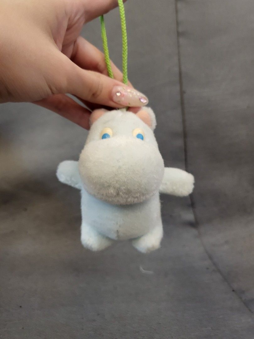 Moomin Plushie Keychain (Category: Plushies & Soft Toys) located in San Fernando. Submitted by jpmarketplace2023 (Listing ID 1351139900, Image 1). Description: 💚 All items are authentic from Japan. 💛 MOP: GCash (❌️ GCash Protect) 🩵 MOD: LBC only (❌️ S. Checkout, COD, COP) 💙 Meet-up: Vista Mall, San Fernando, Pampanga 💜 All items are on-hand. 🧡 First to pay gets the item first. ❤️ Breakable items are packed with care and caution. Seller will