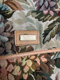 (Category: ) located in . Submitted by thriftymiwaa (Listing ID 1351092278, Image 1). Description: .