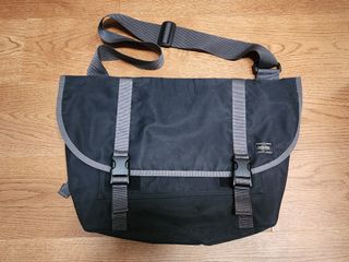 （分類：）位於 。 由 am1211 提交（商品編號 1351166035，圖片 1）。簡介： 。