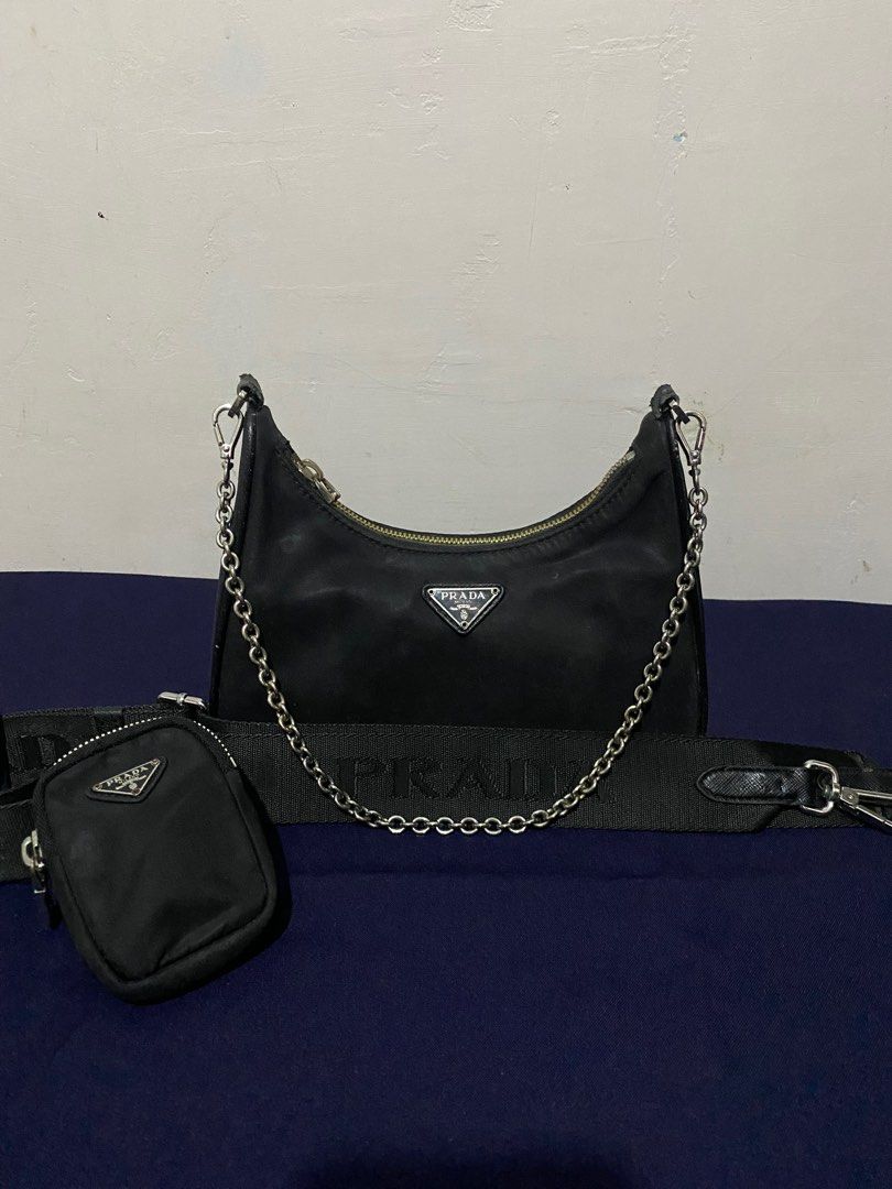 Prada Re-Edition 2005 (Category: Luxury Bags & Wallets) located in Cebu City. Submitted by selectorschoice18 (Listing ID 1351227854, Image 1). Description: Prada Re-Edition 2005 Condition: 8.5/10 Need Restore and Cleaning Pm me for more Photos Buy at your own risk..