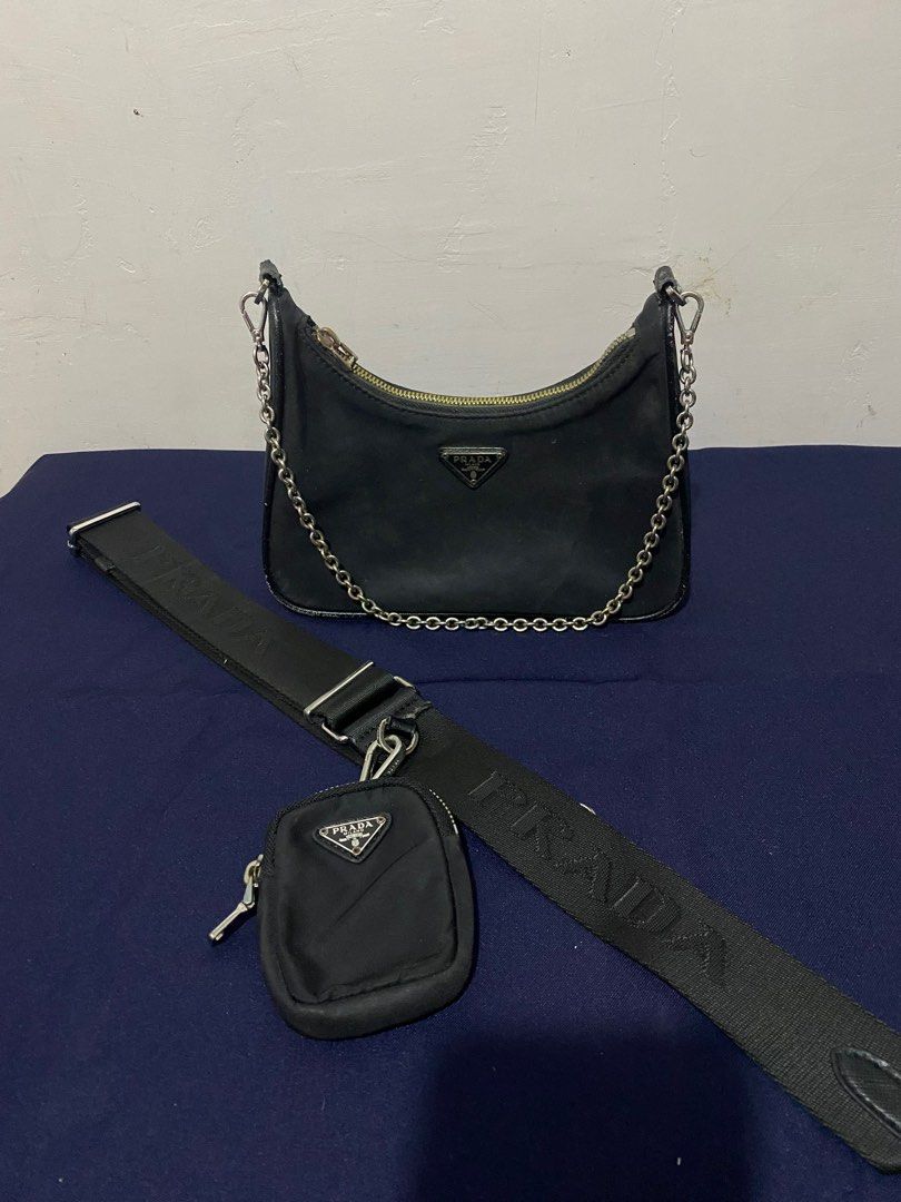 Prada Re-Edition 2005 (Category: Luxury Bags & Wallets) located in Cebu City. Submitted by selectorschoice18 (Listing ID 1351227854, Image 2). Description: Prada Re-Edition 2005 Condition: 8.5/10 Need Restore and Cleaning Pm me for more Photos Buy at your own risk..
